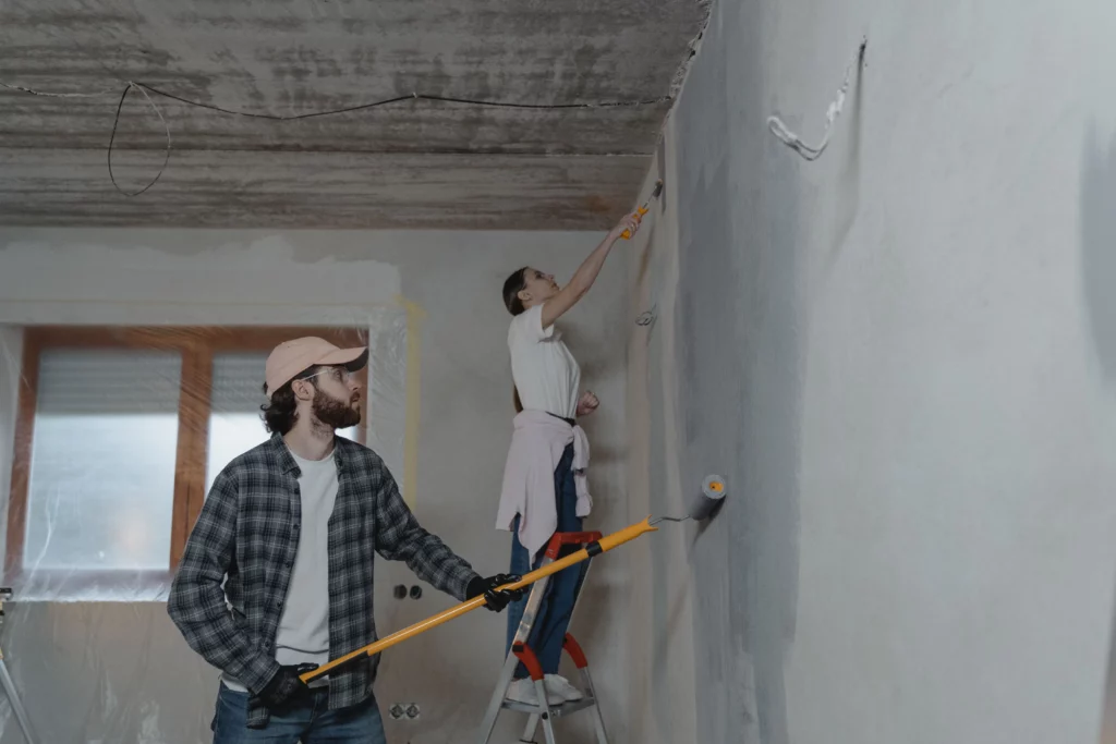 Construction professionals working together